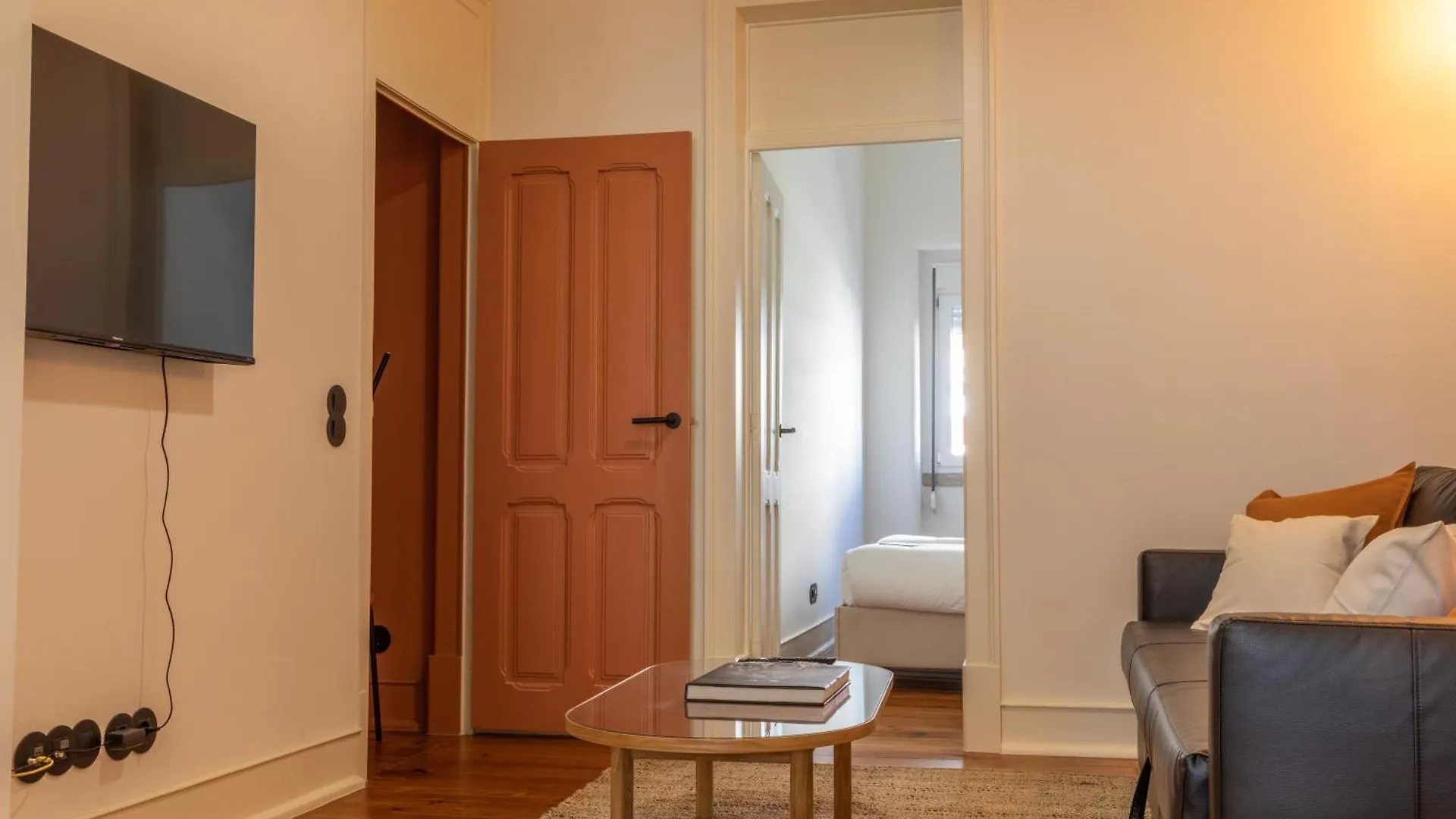 Alvalade 58 - Charming 2 Bedroom Apartment With Ac Near The Airport And City Center Lisbon