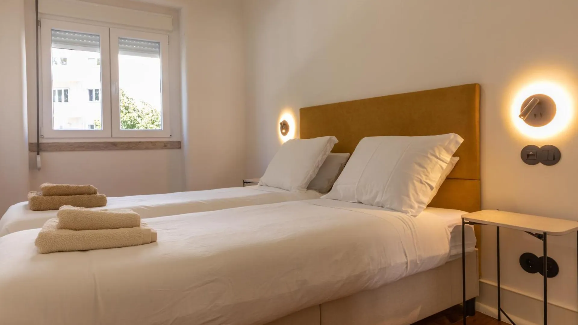 Alvalade 58 - Charming 2 Bedroom Apartment With Ac Near The Airport And City Center Lisbon 0*,  Portugal